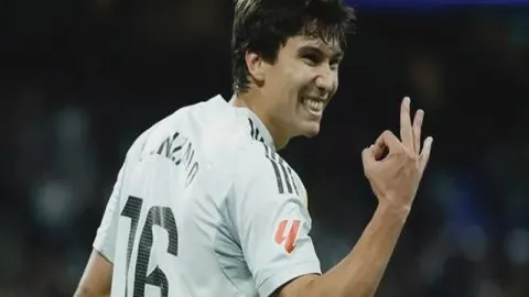 范迪克300场里程碑：英超战绩辉煌，利物浦防线稳固零封119场